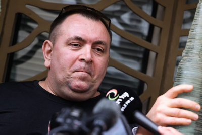 זדורוב מחוץ לבית המשפט לאחר הזיכוי